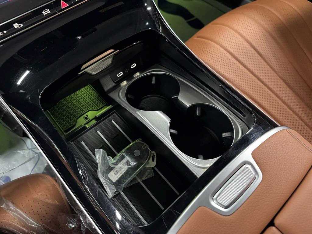 Mercedes Benz S Class - Vista 9