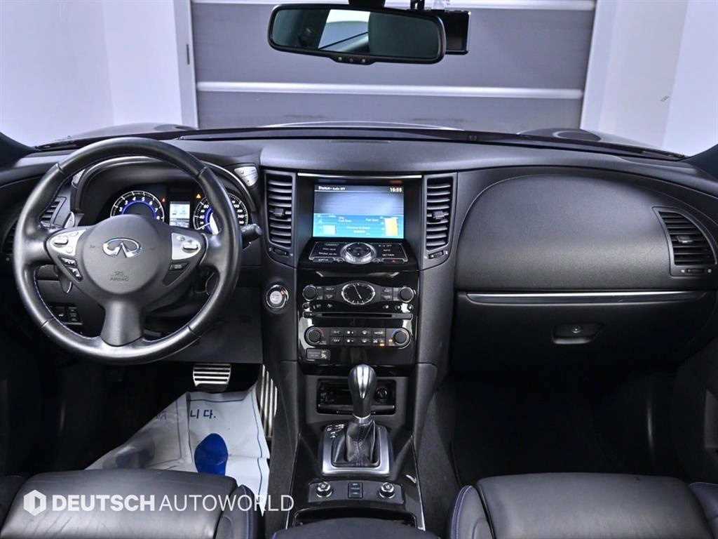 Infiniti QX - Vista 7