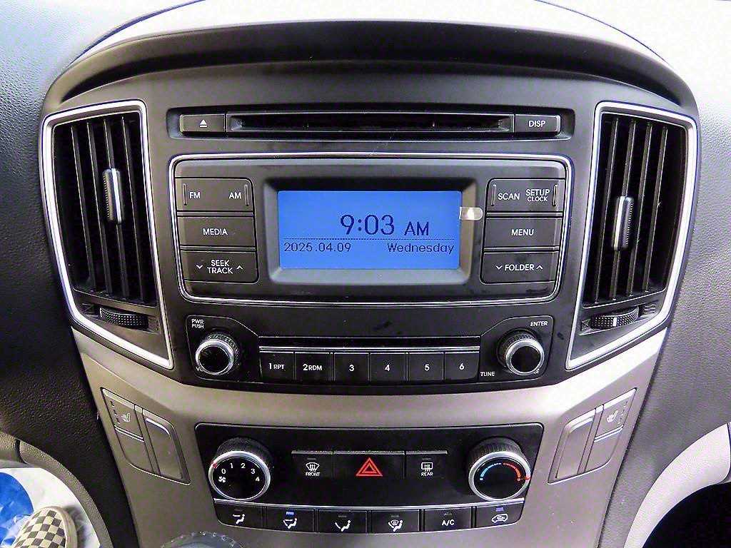 HYUNDAI Starex 2019 Gris - Importación desde Corea - HF Imports Iquique - Foto 13