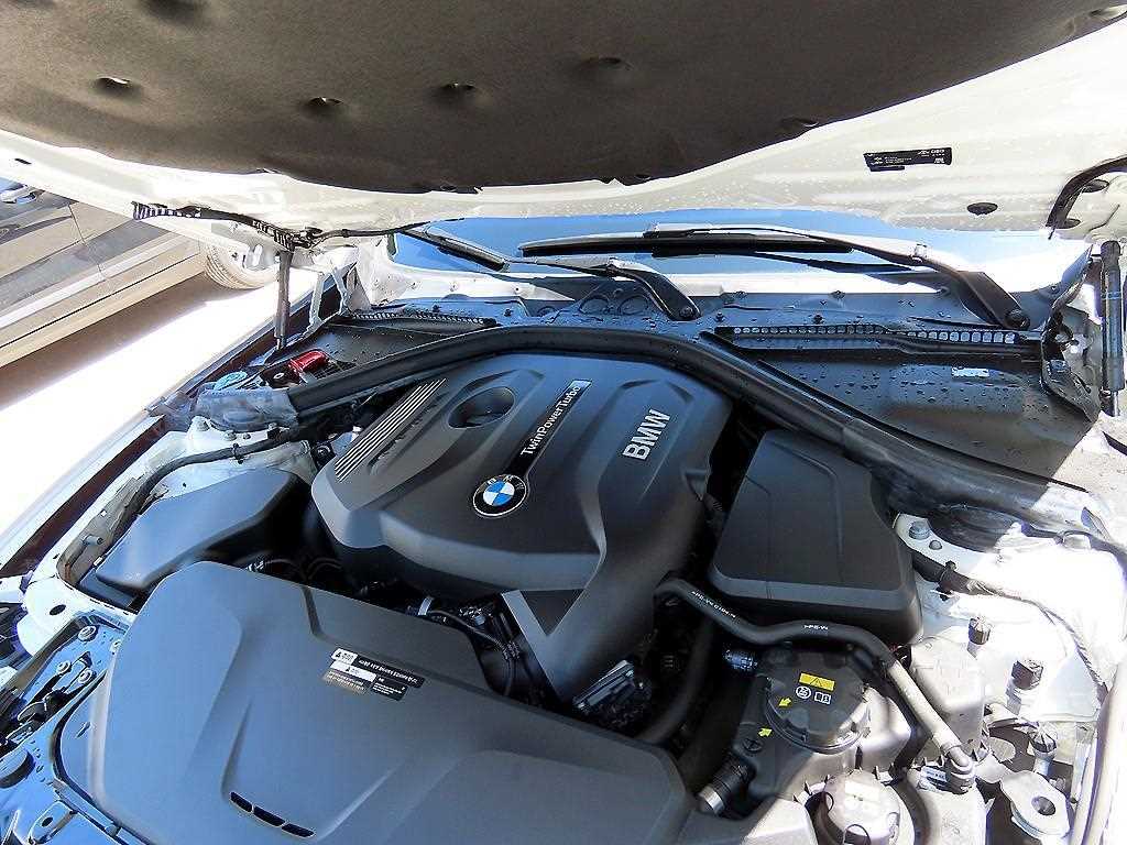 BMW 3 series 2018 Blanco - Importación desde Corea - HF Imports Iquique - Foto 17