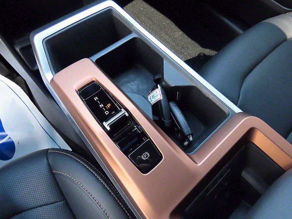 Ssangyong Torres - Vista 10