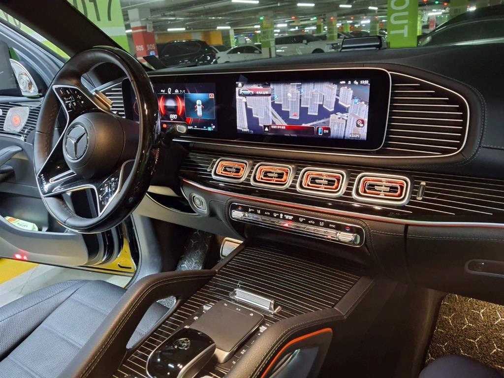 Mercedes Benz GLS Class - Vista 11