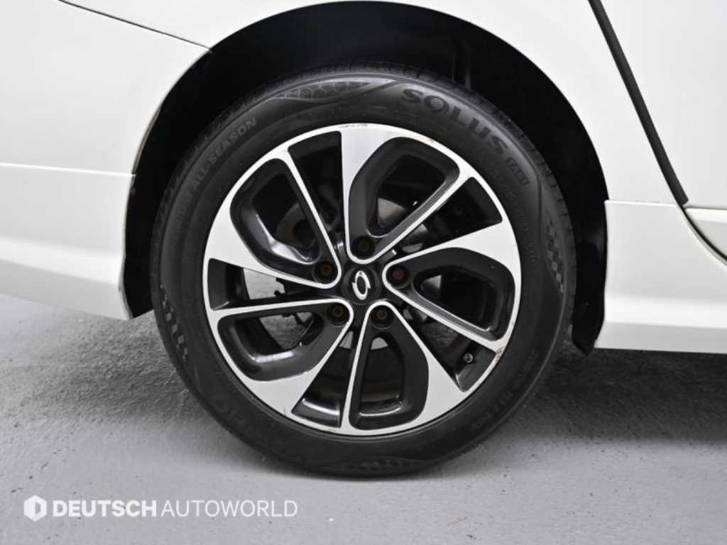 SAMSUNG SM3 - Vista 5