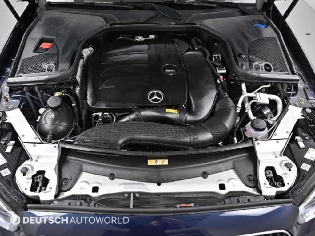 Mercedes Benz E class - Vista 6