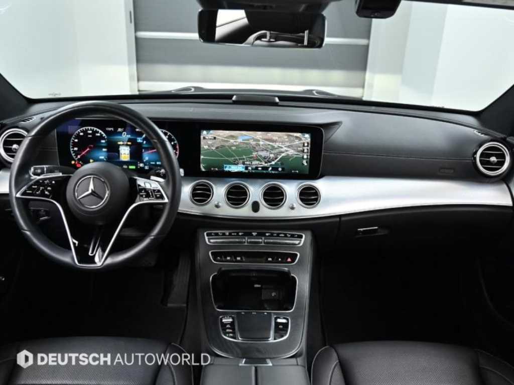 Mercedes Benz E class - Vista 7