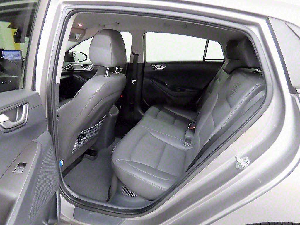 HYUNDAI Ioniq - Vista 6