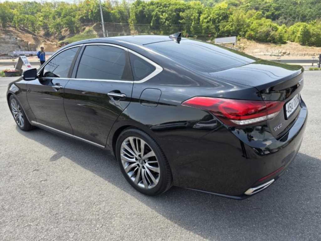 Genesis G80 - Vista 5