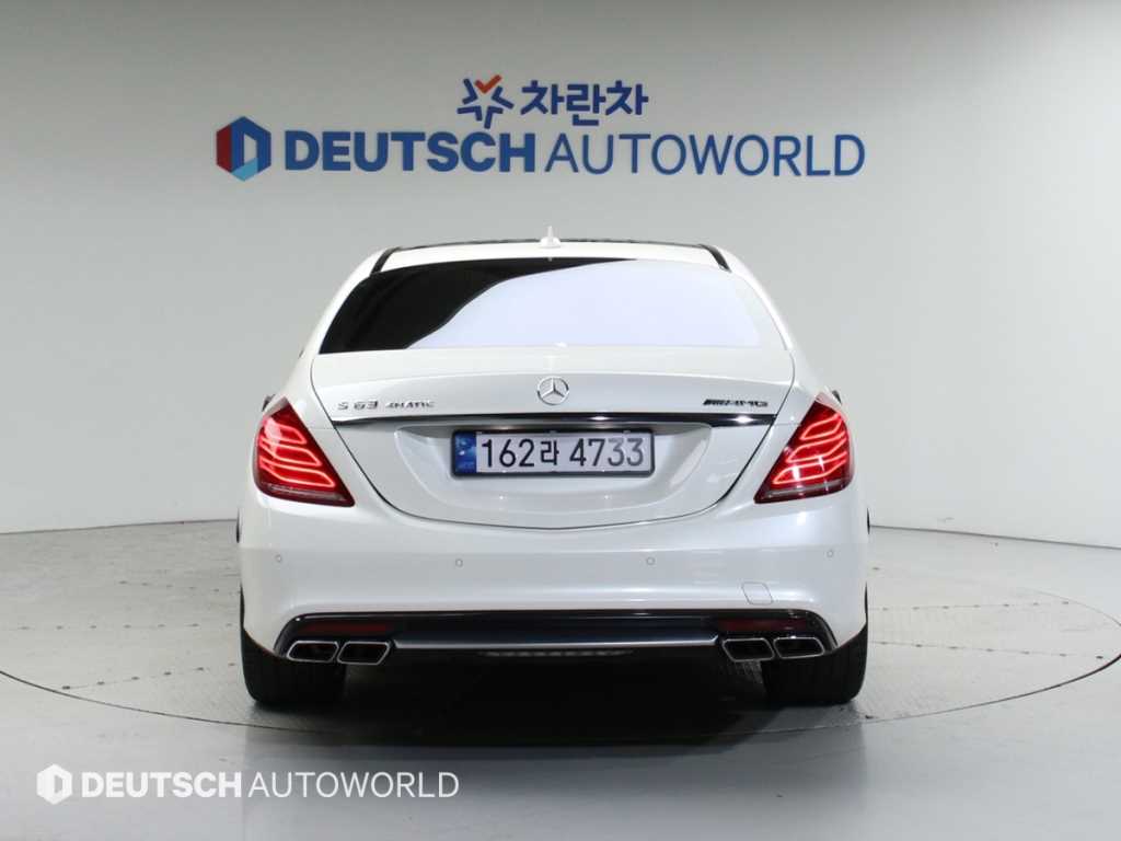 Mercedes Benz S Class - Vista 4