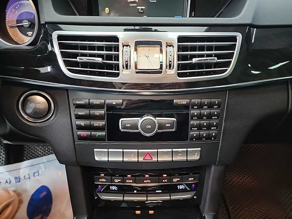 Mercedes Benz E class - Vista 10