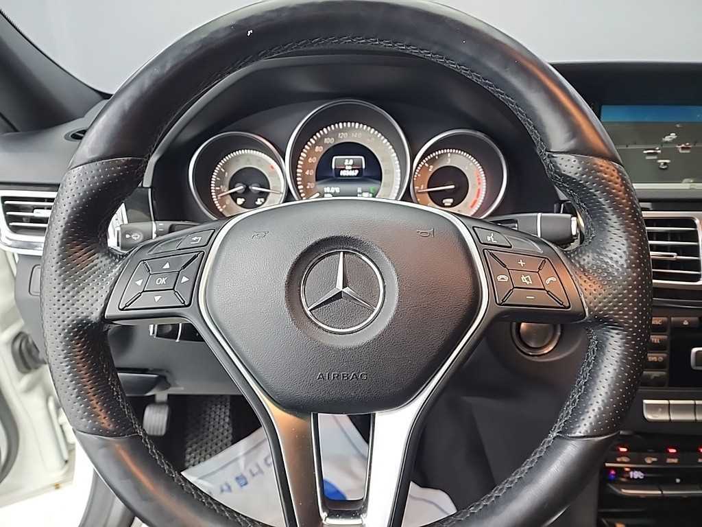 Mercedes Benz E class - Vista 9