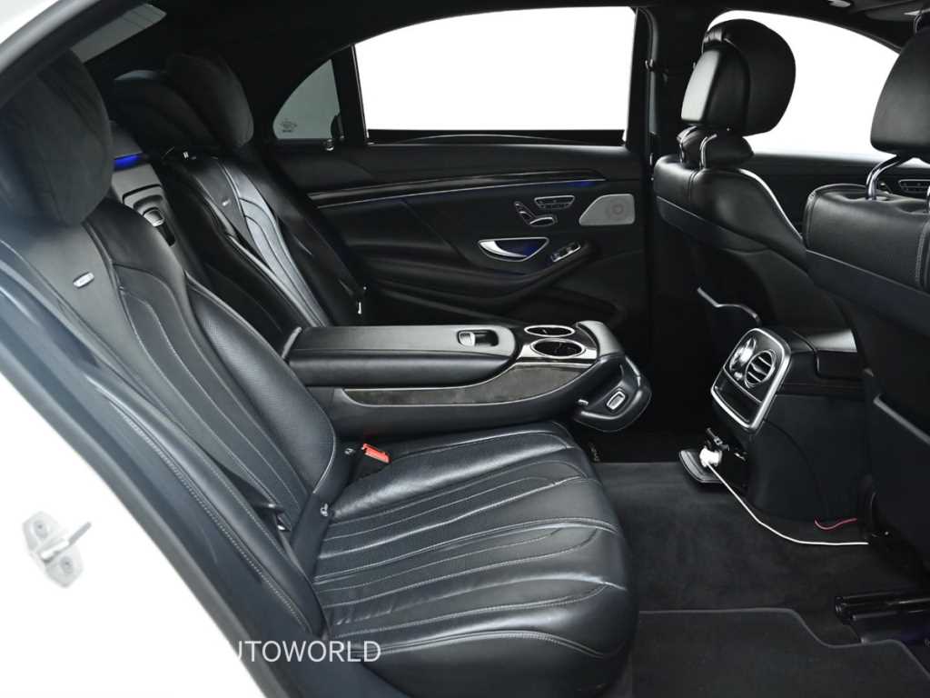 Mercedes Benz S Class - Vista 12