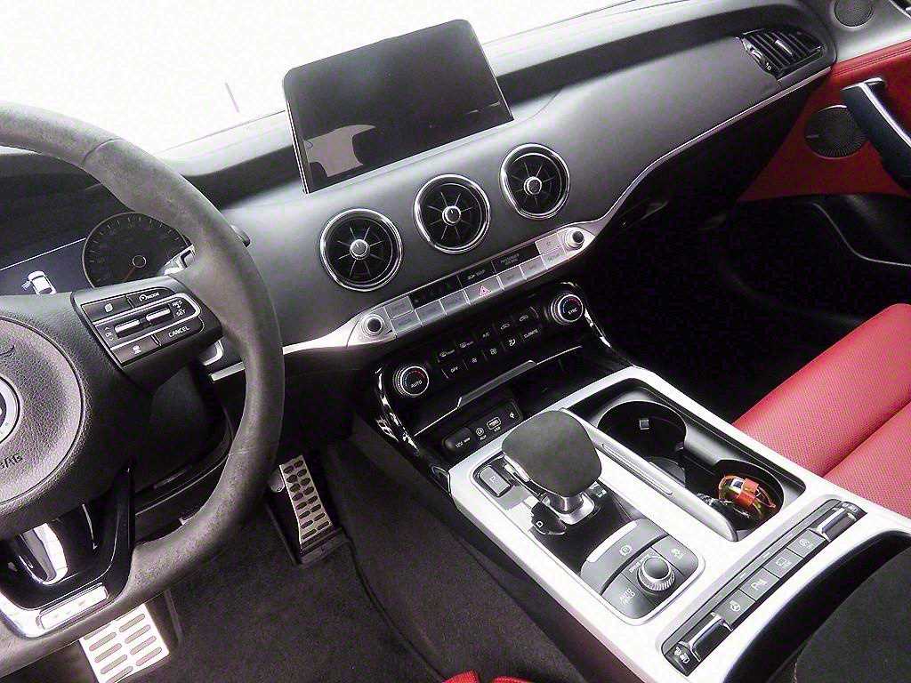 KIA Stinger - Vista 11