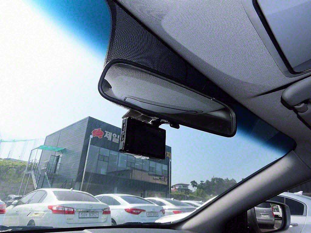 HYUNDAI Sonata - Vista 12