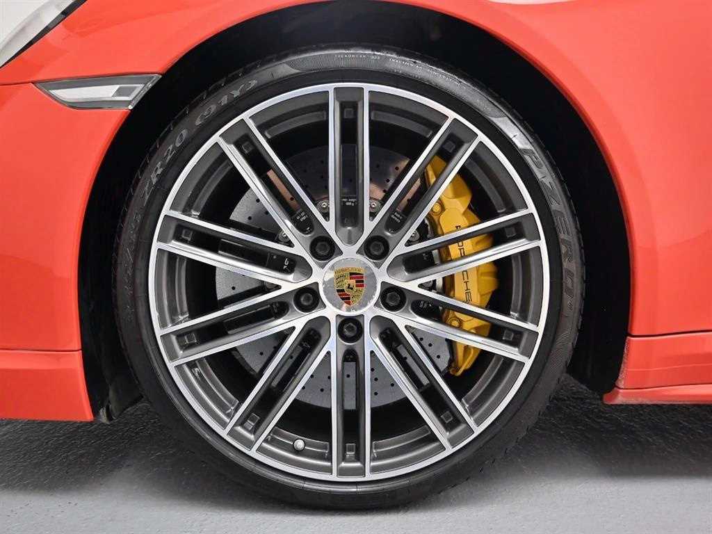 Porsche 911 - Vista 5