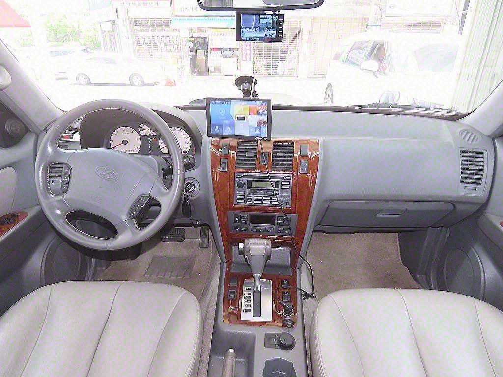 HYUNDAI Terracan - Vista 7