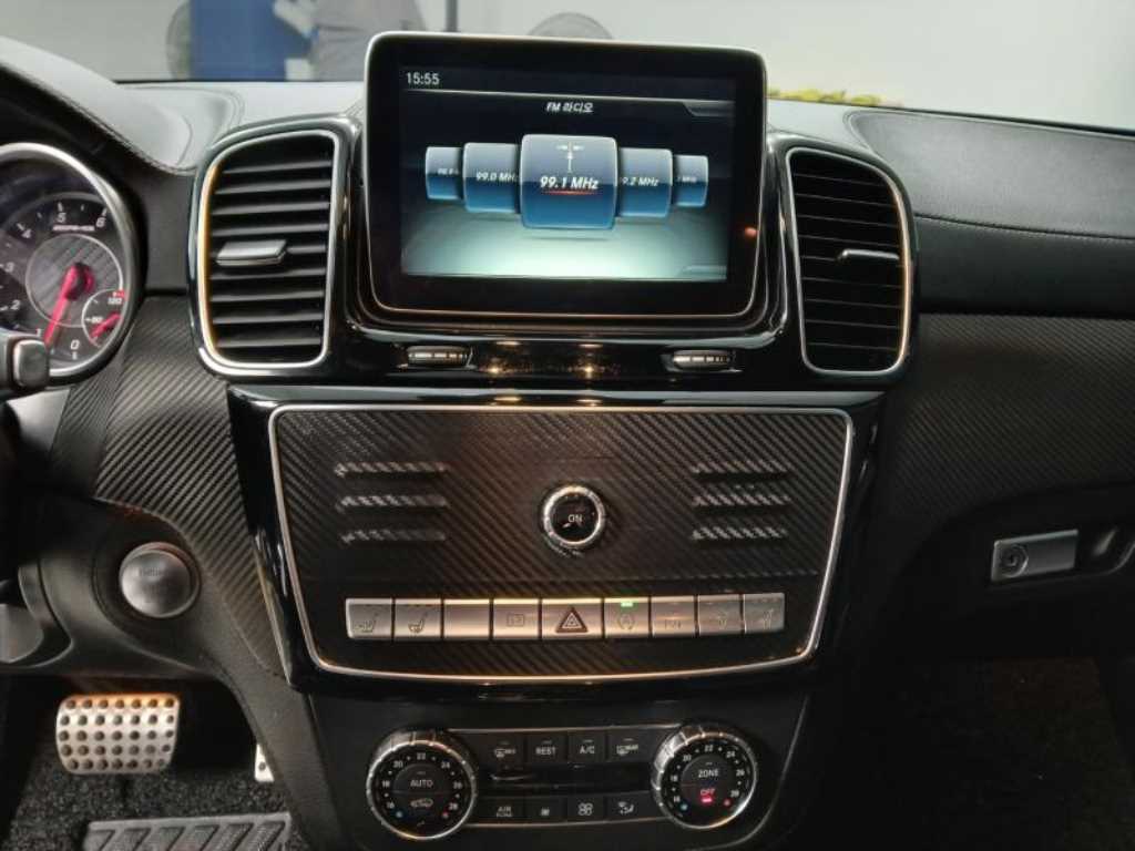 Mercedes Benz GLE Class - Vista 11