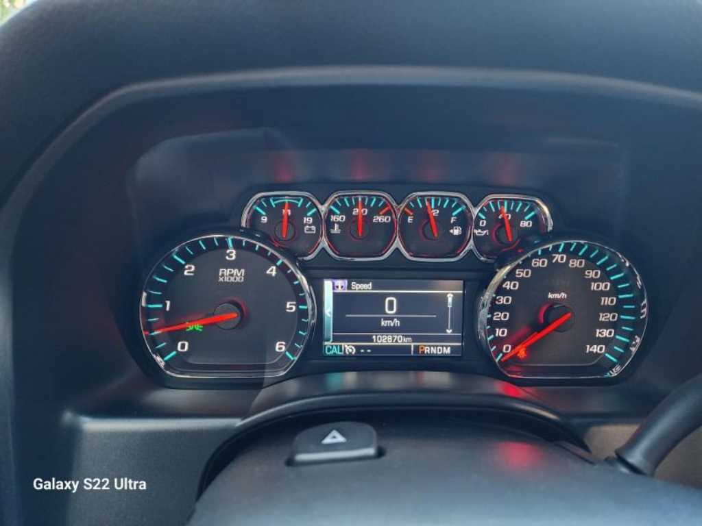 Chevrolet Silverrado - Vista 11