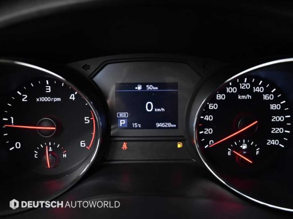 KIA Carnival - Vista 8