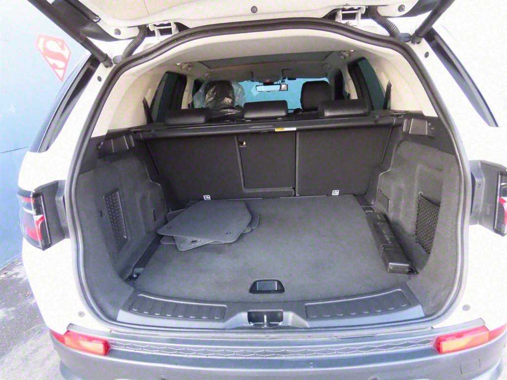 Land Rover Discovery Sports - Vista 5