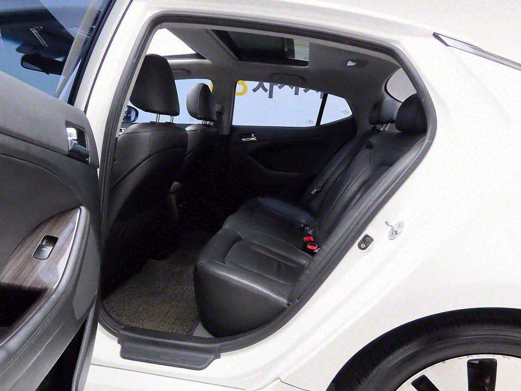 KIA K5 2011 Blanco - Importación desde Corea - HF Imports Iquique - Foto 14