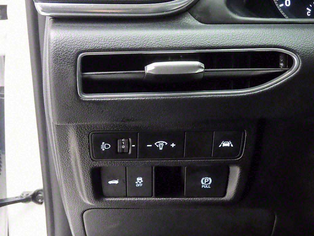 HYUNDAI Sonata - Vista 12