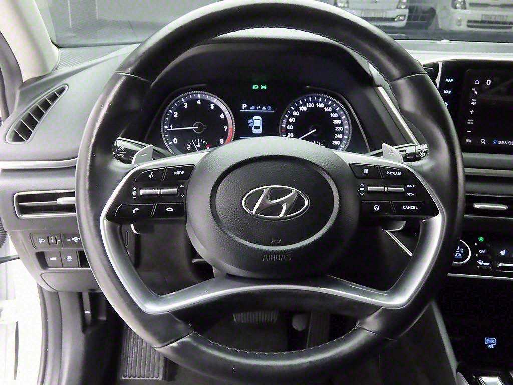 HYUNDAI Sonata - Vista 7