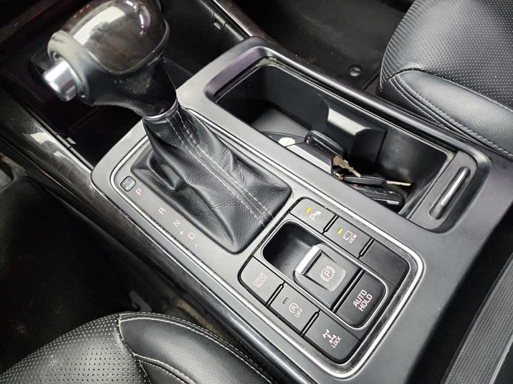 KIA Sorento - Vista 8