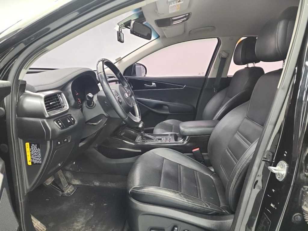 KIA Sorento - Vista 11