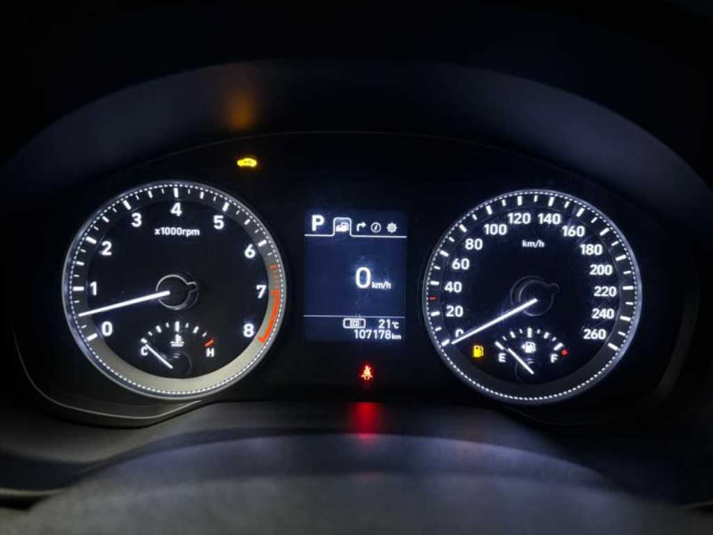 HYUNDAI Grandeur - Vista 10