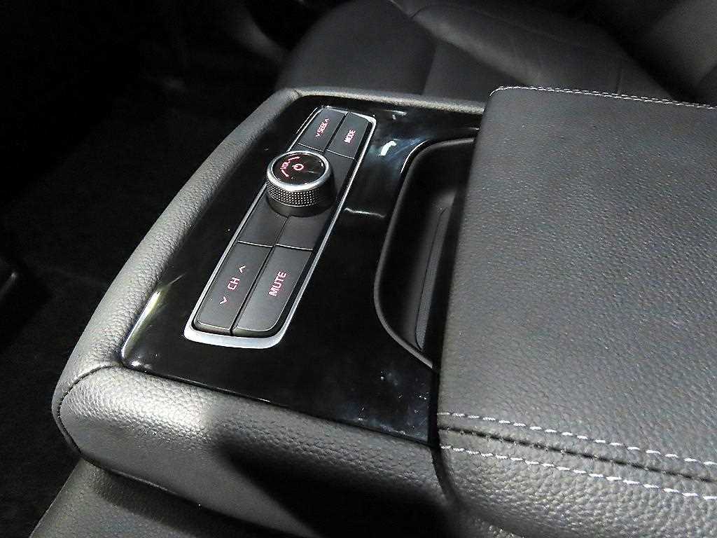 KIA K7 2018 Negro - Importación desde Corea - HF Imports Iquique - Foto 15