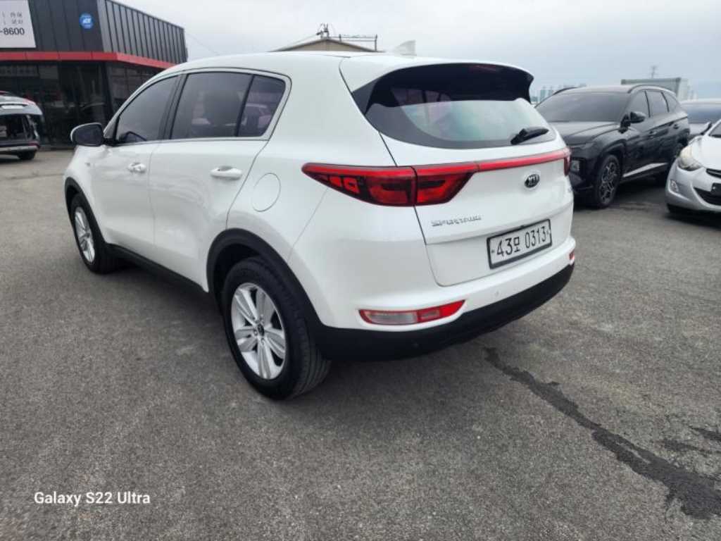 KIA Sportage - Vista 4