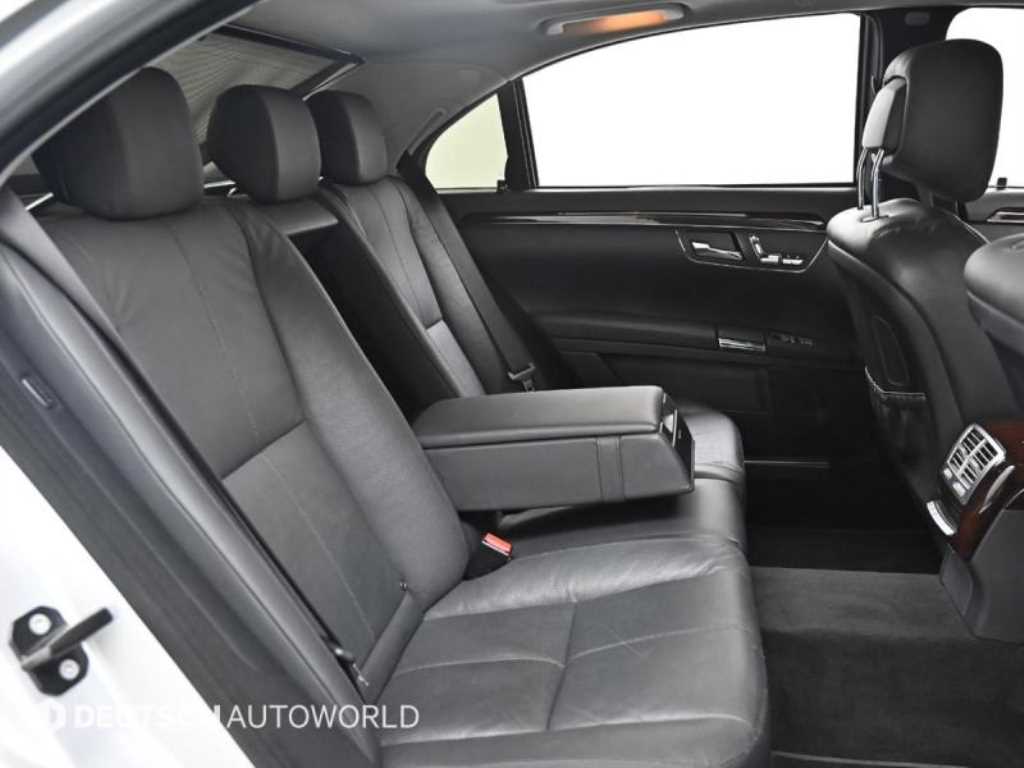 Mercedes Benz S Class - Vista 12