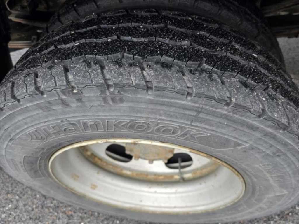 medium and large cargo truck - Vista 11