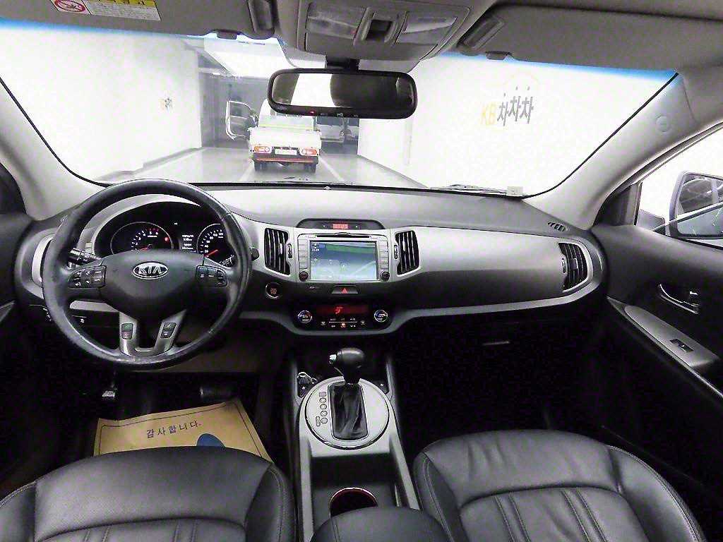 KIA Sportage - Vista 8