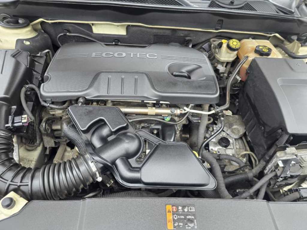 Chevrolet Malibu - Vista 8