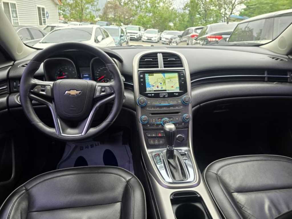 Chevrolet Malibu - Vista 9