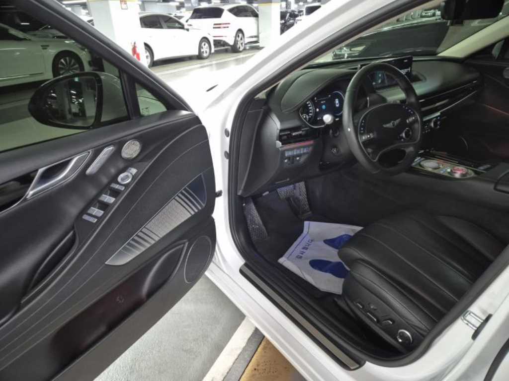 Genesis G80 - Vista 11