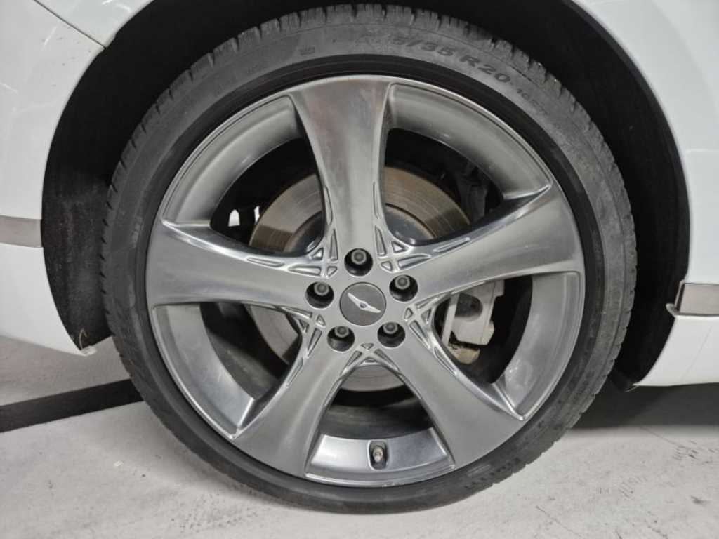 Genesis G80 - Vista 5