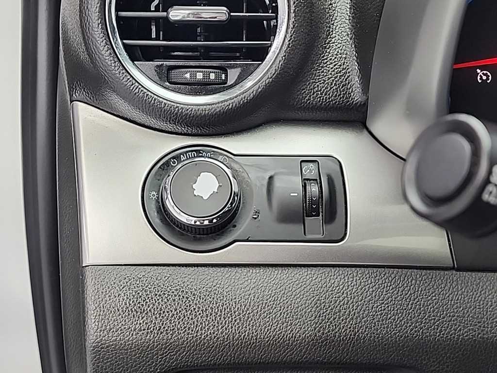 Chevrolet Orlando 2017 Blanco - Importación desde Corea - HF Imports Iquique - Foto 18