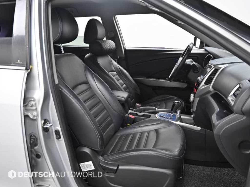 Ssangyong Tivoli - Vista 10