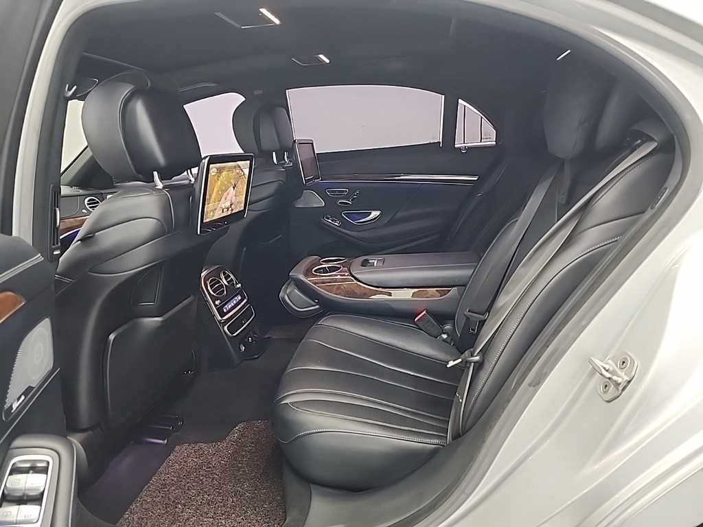 Mercedes Benz S Class - Vista 12