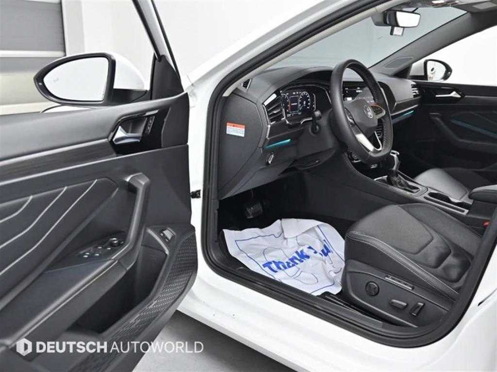 Volkswagen Jetta - Vista 9