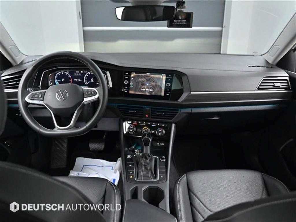 Volkswagen Jetta - Vista 7