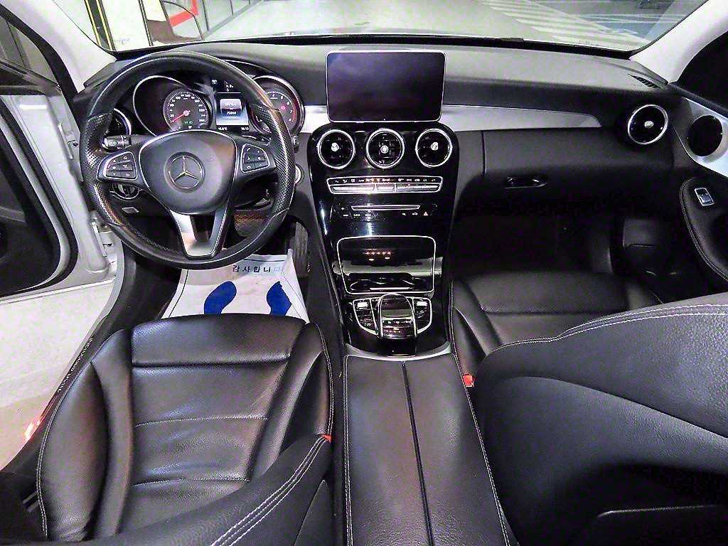 Mercedes Benz C Class - Vista 10