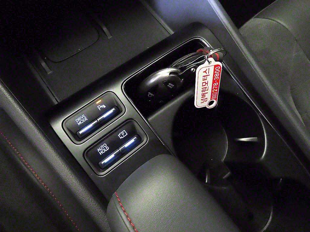 HYUNDAI Sonata - Vista 12