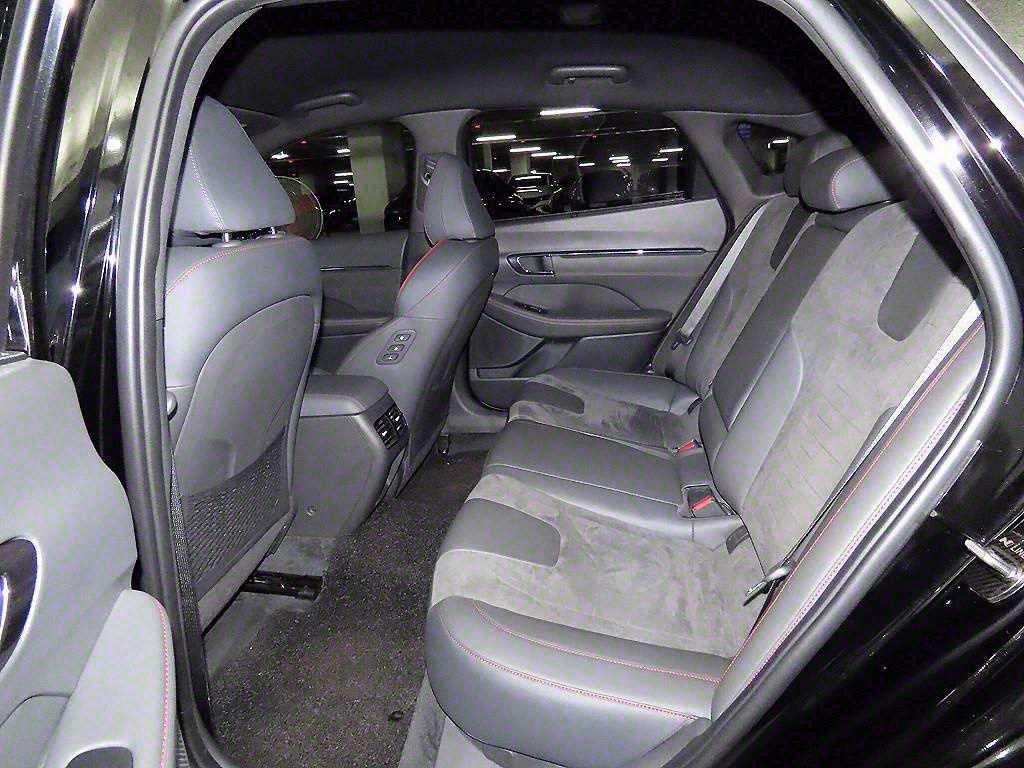 HYUNDAI Sonata - Vista 7