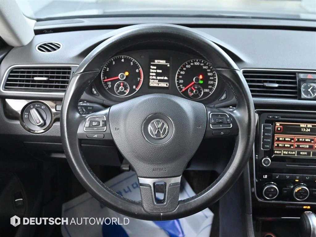 Volkswagen Passat 2015 Gris - Importación desde Corea - HF Imports Iquique - Foto 13