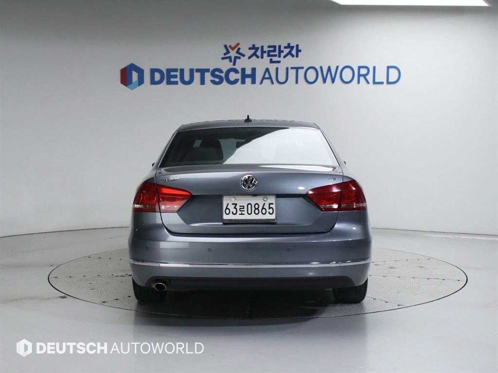 Volkswagen Passat - Vista 4