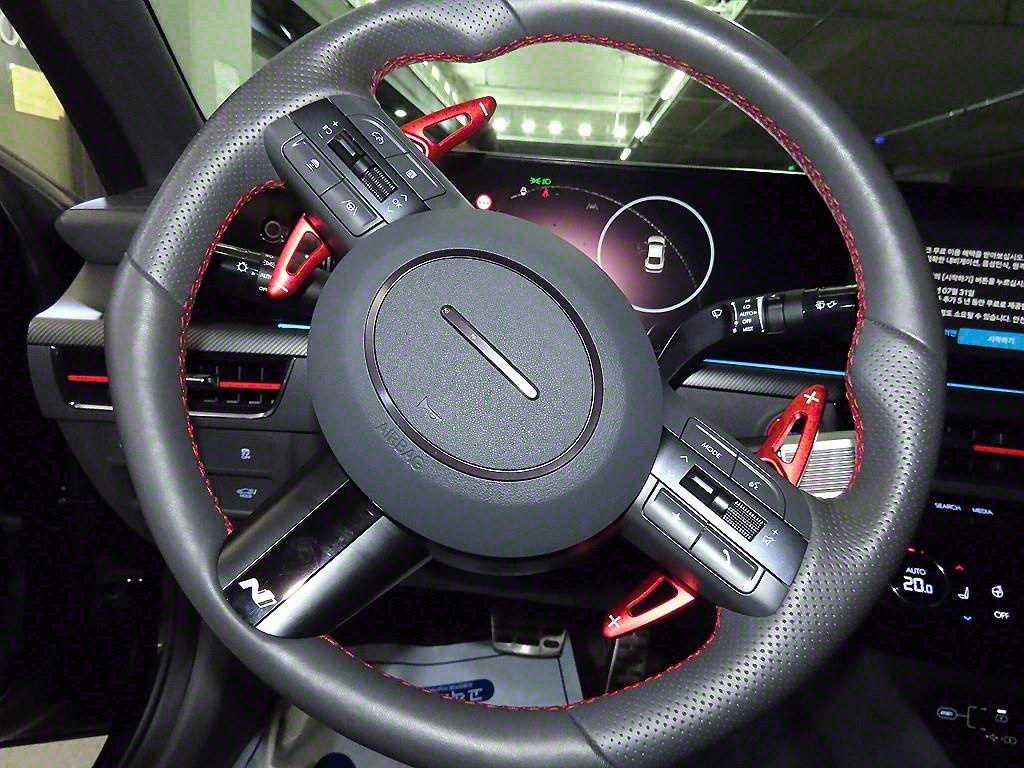 HYUNDAI Sonata - Vista 8