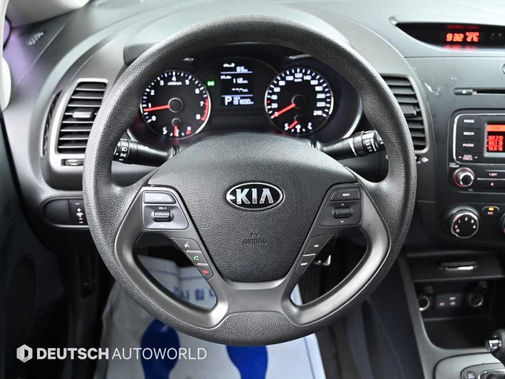 KIA K3 2015 Blanco - Importación desde Corea - HF Imports Iquique - Foto 13
